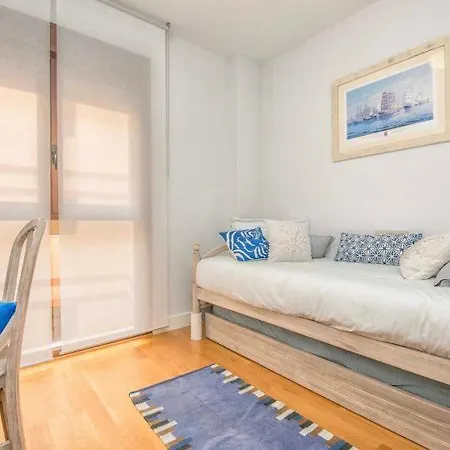 Apartment Homely Luxury Sebastian Souviron